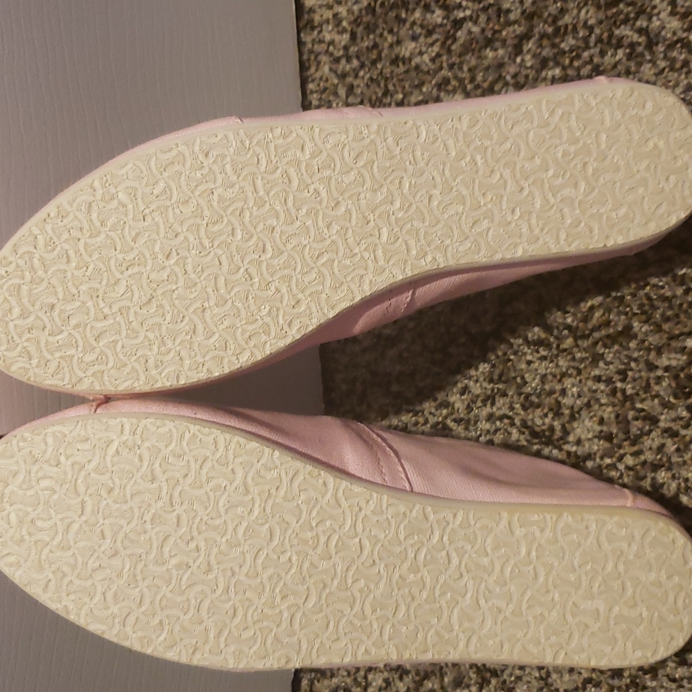 Toms Classic Alpargata Shoe - Picture 3 of 5